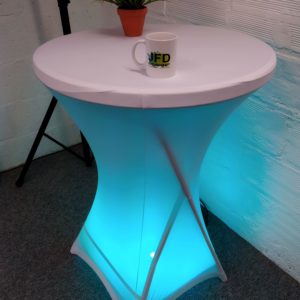 Table-éclairée-led