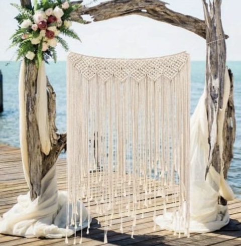 Rideau en macramé pour arche de mariage