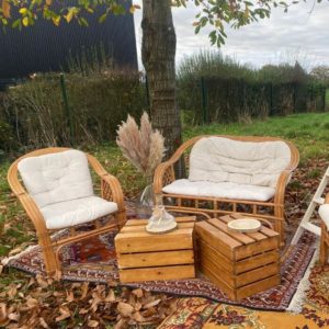 salon chill 4 places avec pampas et table basse champetre