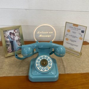 pack téléphone livre d'or bleu pour enregistrer messages audio avec cadran lumineux, notice et cadre doré